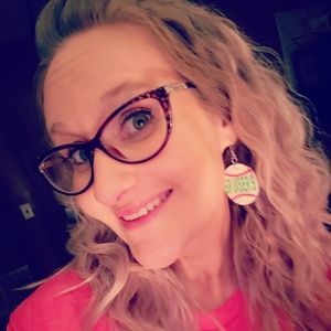 Meet your Posher, Corinne